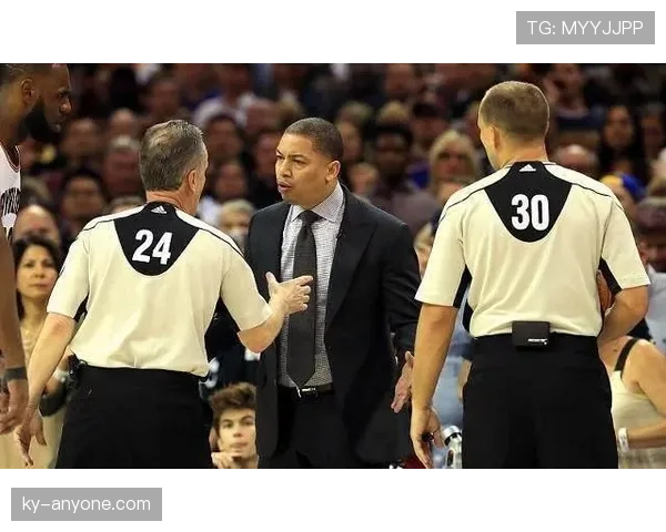 罚球规则NBA与FIBA区别全解析，一文读懂两大体系判罚细节